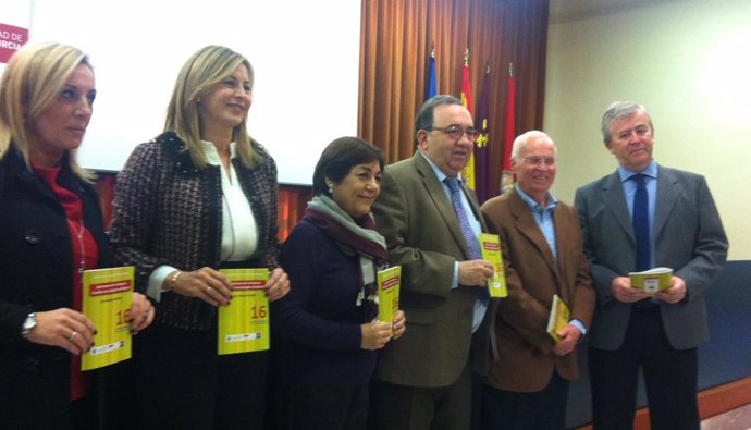 Presentación del Barómetro de la Empresa Familiar de Murcia 'Ser Empresa Familia