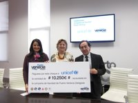 Puerto Venecia dona 10.250 euros a Unicef Aragón para su campaña 'Uno más uno'