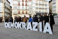 Gure Esku Dago dice que los "obstáculos que padece el pueblo catalán" pueden ser usados "en el futuro" contra los vascos