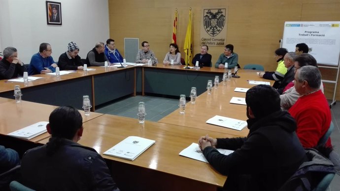 Firma de contratos de personas en paro en Consell Comarcal del Pallars Jussà