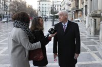 Podemos censura la cesantía de Luciano Alonso mientras miles de familias esperan meses las ayudas sociales