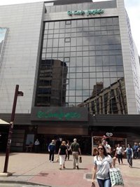 Climent pide al Observatorio del Comercio que alcance acuerdos sobre libertad horaria para evitar que Conselleria decida