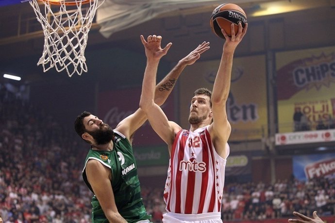 Ognjen Kuzmic (Estrella Roja)