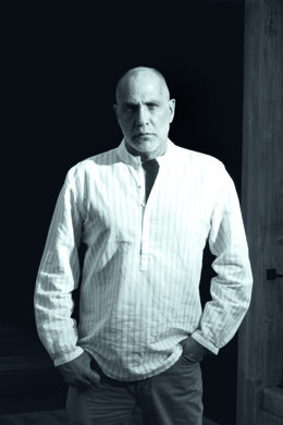 El escritor y guionista Guillermo Arriaga, autor de 'El salvaje'