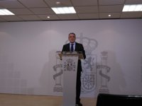 De Andrés dice que Delegación del Gobierno retiró 30 recursos contra uso del euskera de ayuntamientos en sus textos