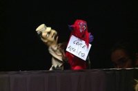 Los titiriteros vuelven a Madrid con su polémica obra 'La Bruja y Don Cristóbal' un año después de su arresto