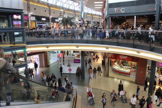 Centro comercial Espai Gironès