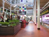 La FER apuesta porque el mercado de Abastos "sea dinamizador del comercio y de la vida social" de Logroño