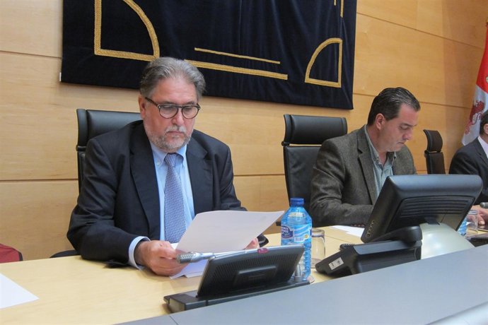 Tomás Tenza en la Comisión de Investigación del HUBU