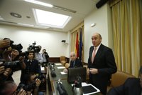 De Guindos busca un Pacto por la Ciencia que retenga talento e impulse la I+D empresarial