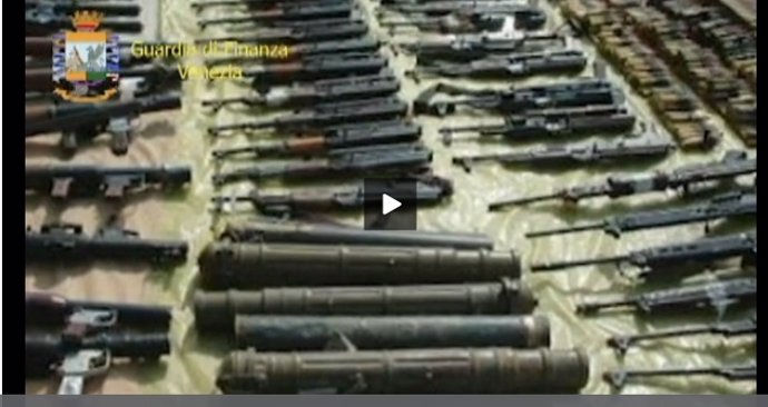 Armas incautadas a los tres detenidos en Italia por tráfico de armas