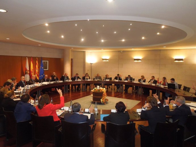 Pleno de la Diputación de Huesca.