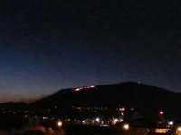 Siguen activos ocho incendios y se prohíben las quemas salvo en Liébana