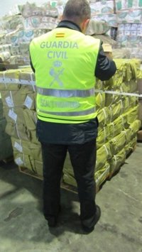 Intervienen en Melilla 23.000 mantas y 6.000 cerraduras falsas