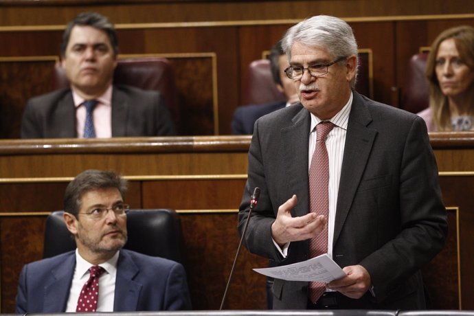 Rafael Catalá y Alfonso Dastis en el Congreso