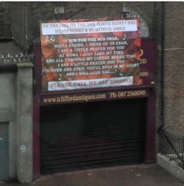 Cartel de admirador secreto en el trayecto de un autobús de Dublín