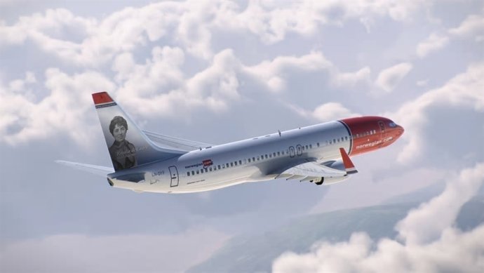 Norwegian incorpora a Rosalía de Castro en sus aviones.
