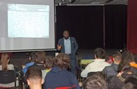 Unicaja traslada a estudiantes de Jaén una visión sencilla del mundo financiero