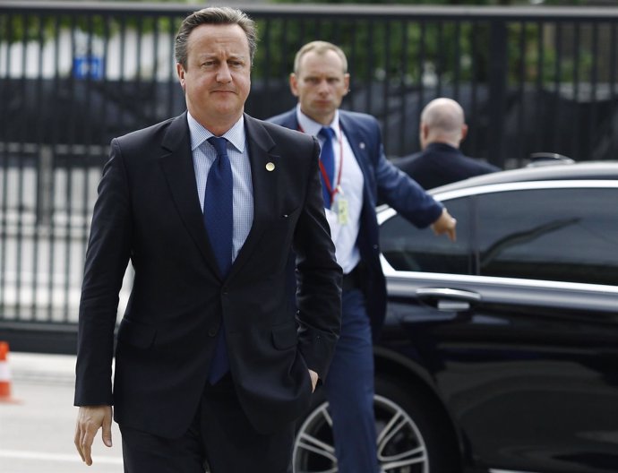  David Cameron, a su llegada a la cumbre de la OTAN