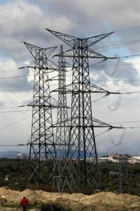 El precio de la electricidad cae hoy a su nivel más bajo del año