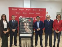 Reyes subraya la importancia de Andújar Flamenca en la actividad económica de la provincia