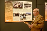 El edificio Italcable acoge una exposición que pretende revalorizar el patrimonio industrial de Málaga y Sevilla