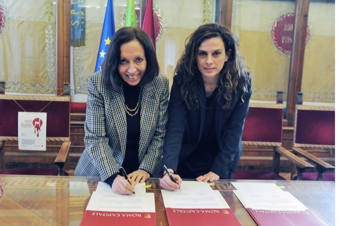 La comisionada de Barcelona Francesca Bria y la concejal de Roma Flavia Marzano