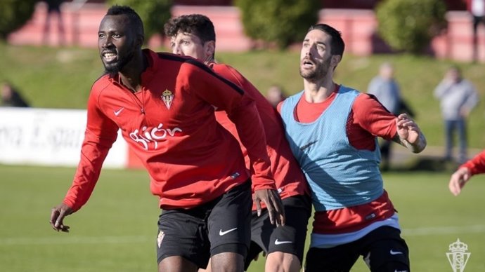  El Nuevo Jugador Del Sporting De Gijón Lacina Traoré