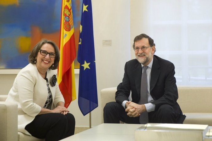 Rajoy recibe en La Moncloa a Rebeca Grynspan