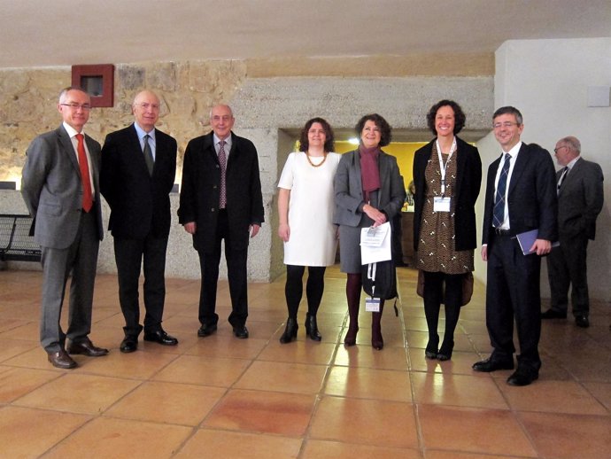 Autoridades en la inauguración del XII Congreso de la AEEE en Salamanca