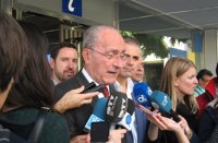 De la Torre insiste en que funcionen bien el Regional y el Clínico y dice que el nuevo hospital "está muy verde"