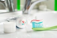 La OCU cuestiona la eficacia de las pastas de dientes blanqueantes