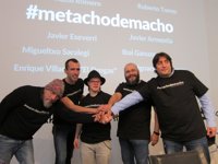Diez hombres de la cultura, deporte y ciencia participan en la campaña 'Me tacho de macho'