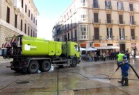 De la Torre insiste en el proceso de "reflexión" con Limasa y "en el deseo de acertar por el bien de Málaga"