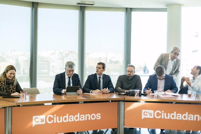 El presidente de Ciudadanos, Albert Rivera, y varios miembros de la Ejecutiva