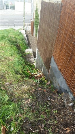 La Policía Nacinal rescata a una anciana de una zanja en Vigo