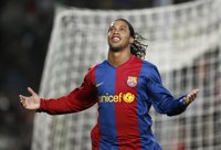 Ronaldinho, nuevo embajador del FC Barcelona