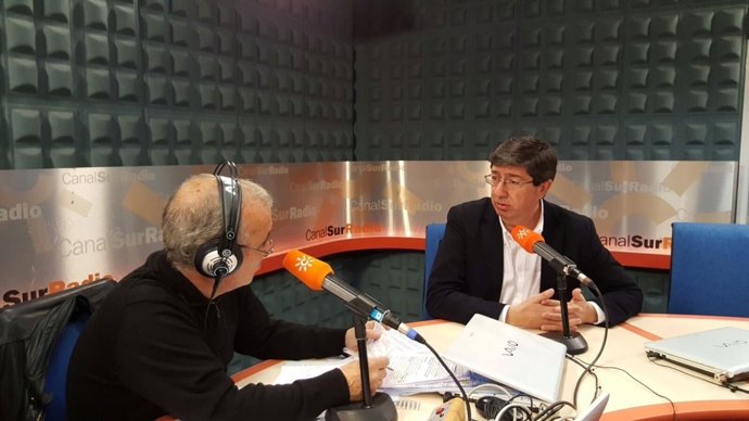 Juan Marín, líder de Ciudadanos Andalucía, en la entrevista en Canal Sur Radio