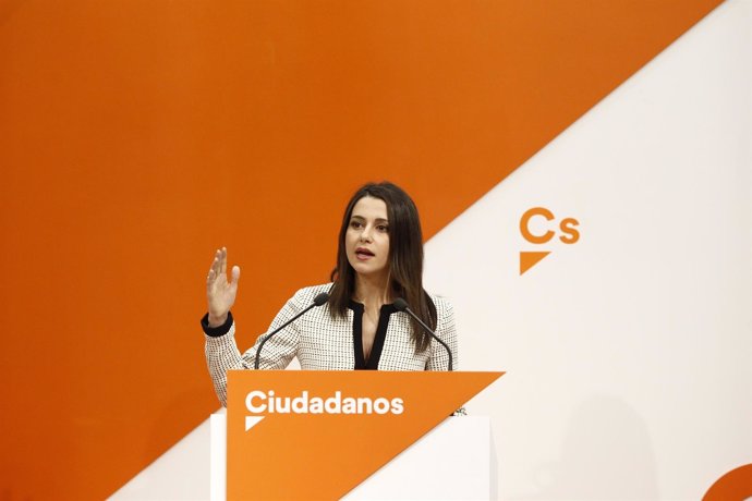 Inés Arrimadas ofrece una rueda de prensa tras la reunión de la Ejecutiva de Cs