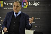 Tebas recuerda la "presunción de inocencia" de Hernández y el trabajo de LaLiga contra la violencia de género