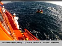 Salvamento Marítimo prestó auxilio a casi 9.000 personas en Andalucía, Ceuta y Melilla en 2016