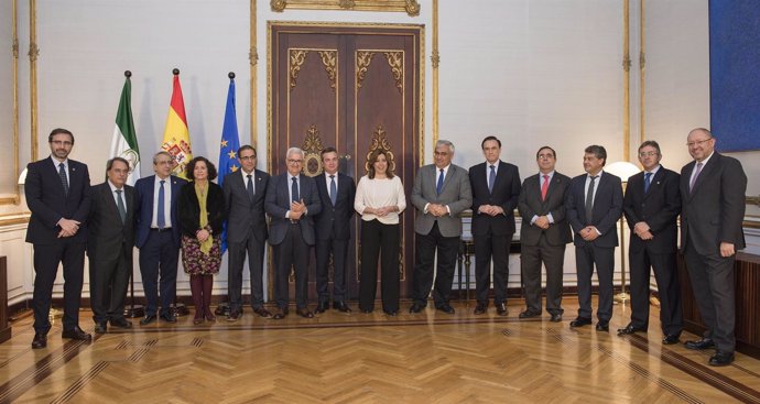Susana Díaz se reúne con los rectores de las universidades