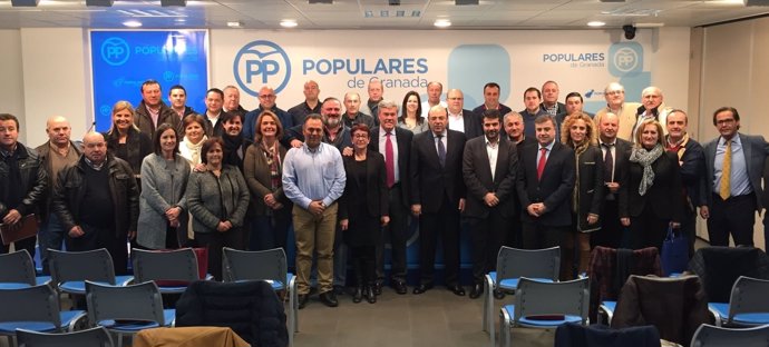 Consejo de alcaldes en Granada con el secretario de Estado de Hacien