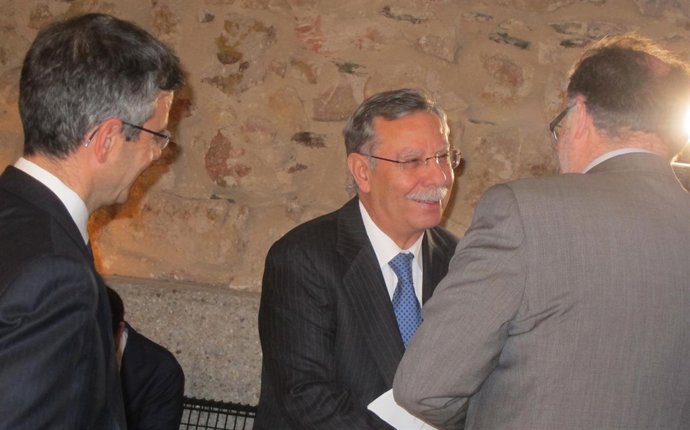 Folgado saludo a los responsables del Congreso.              