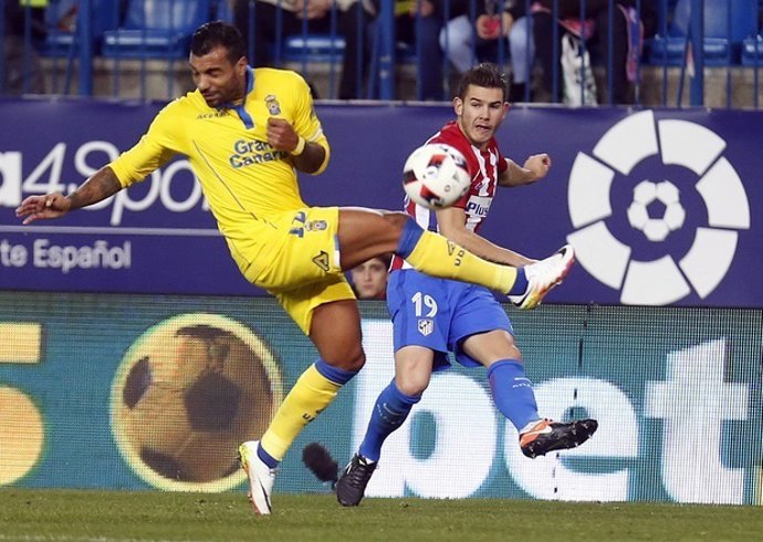 Lucas Hernandez (Atlètic) contra Las Palmas