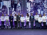 Abanca fija como prioridades para 2017 ganar clientes y consolidar su transformación comercial y digital