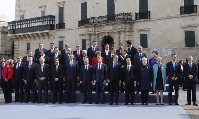 Foto de familia de los líderes de la UE en Malta