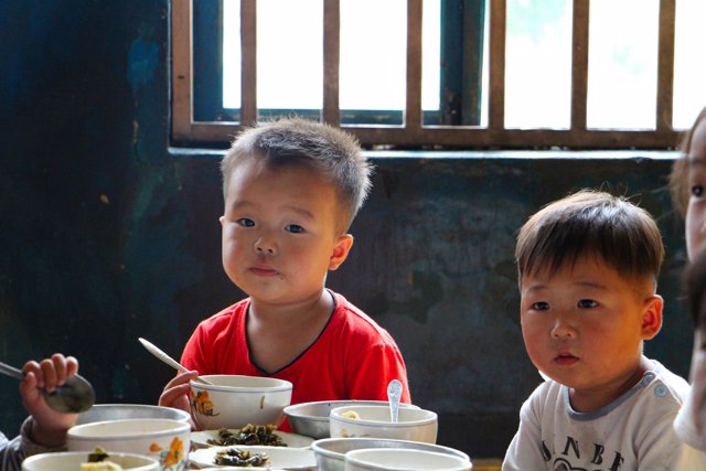 Niños en Corea del Norte