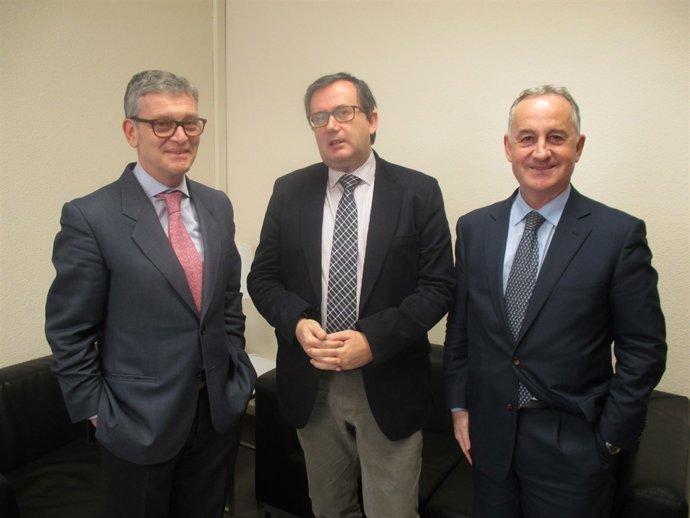 Jorge Sáinz, Carlos Pérez del Valle i Juan Corona                               