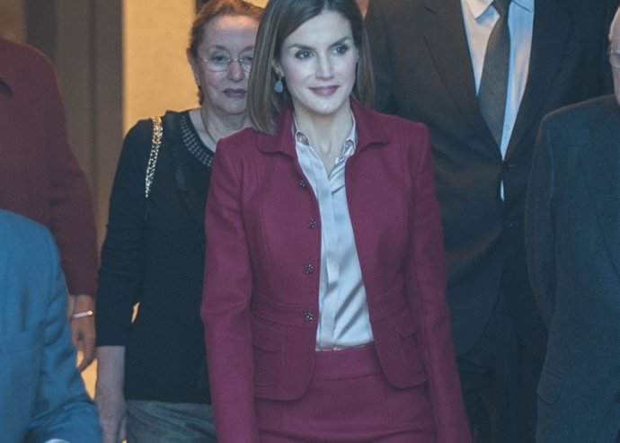 Rojo y rosa. Una puesta atrevida y sexy para nuestro look/ Europa Press
